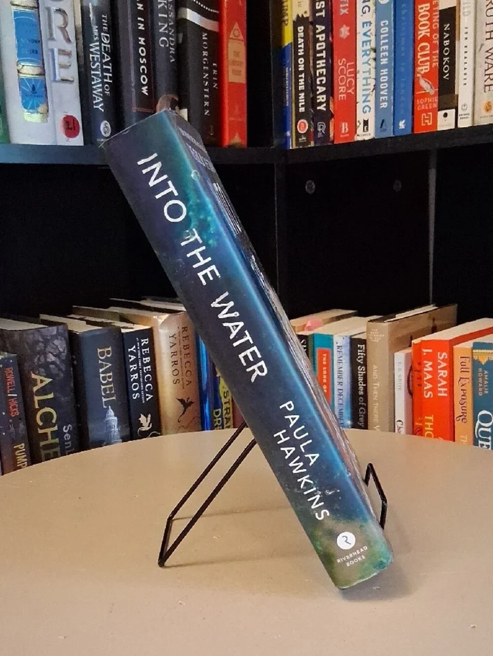 Into The Water By Paula Hawkins